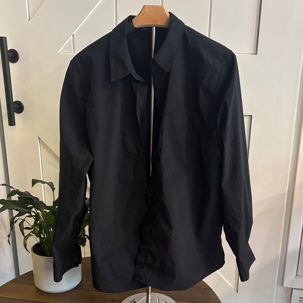 Athleta Black Shirt button down. Large - Picture 3 of 8